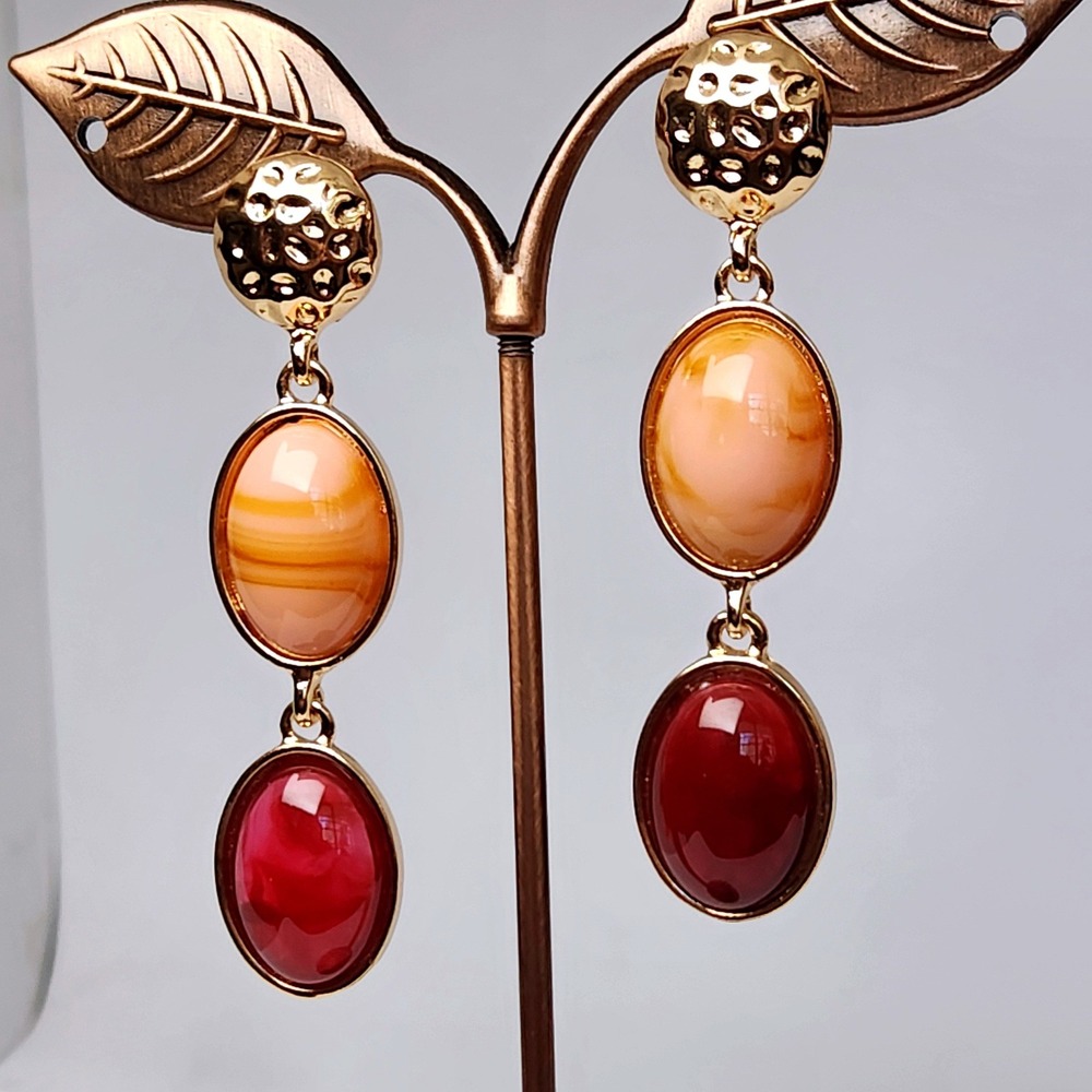 Gold Tone Tiered Drop Earrings Peach and Ruby Red Oval Cabochon Statement Dangle
